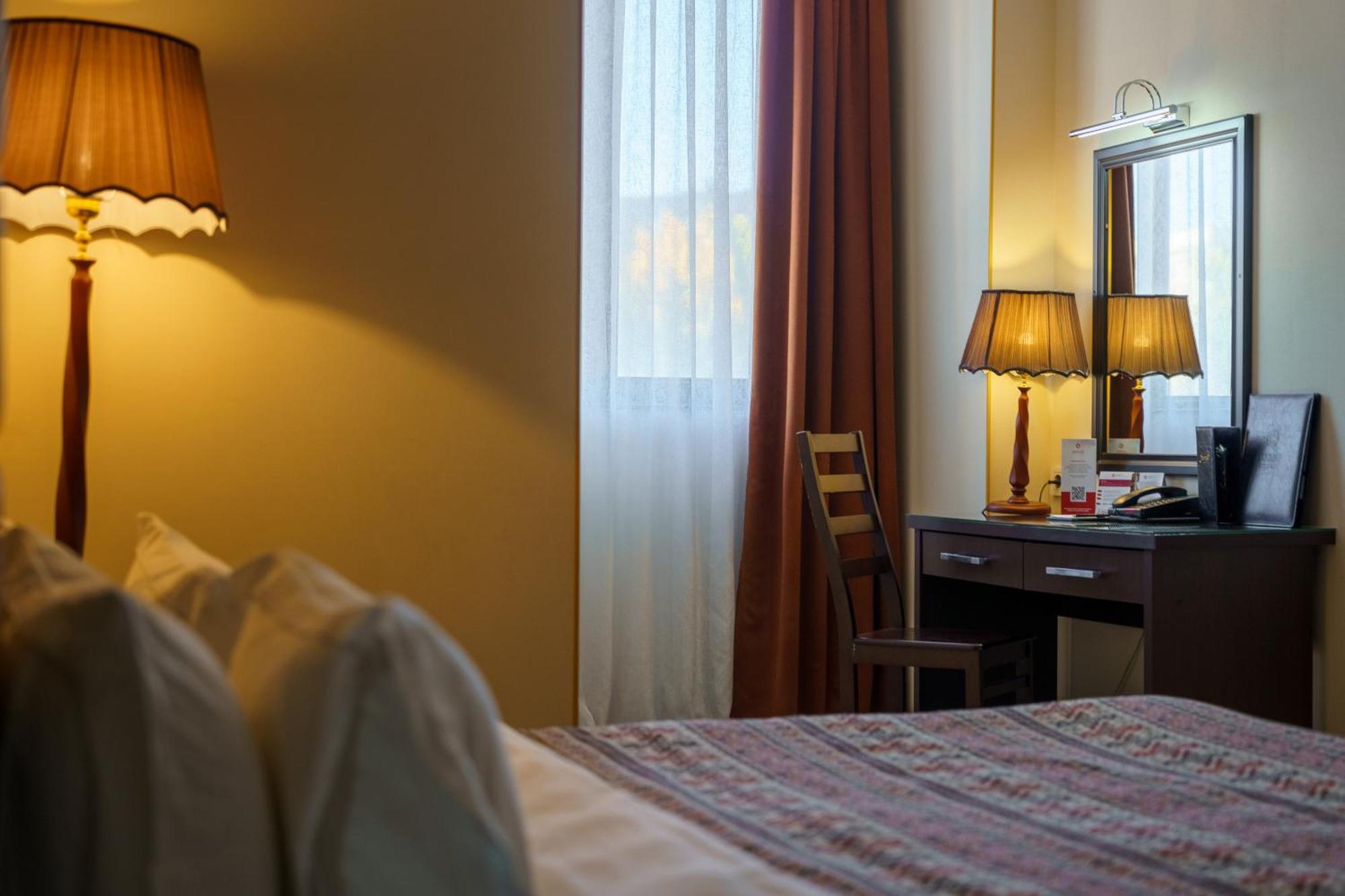 Jannat Regency Hotel Bishkek Ngoại thất bức ảnh